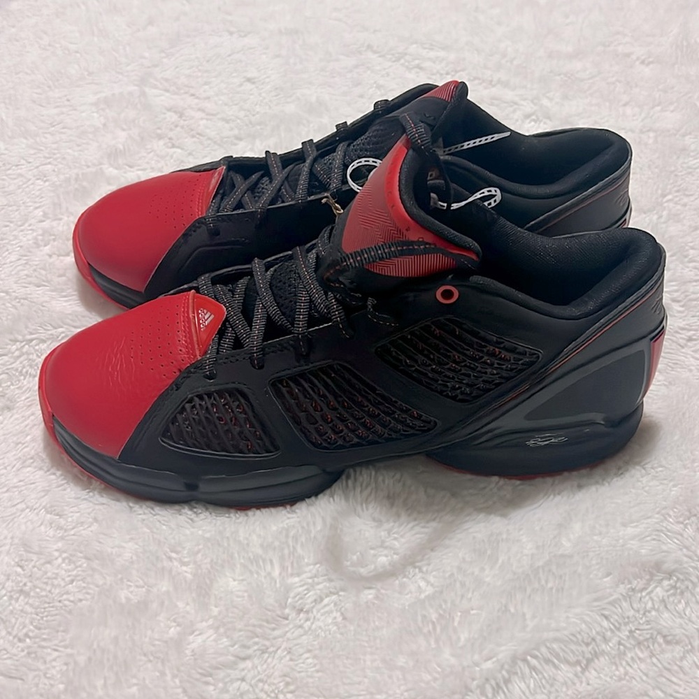 NWT Adidas Adizero Rose 'Bred' 1.5 Low Men's Size 9